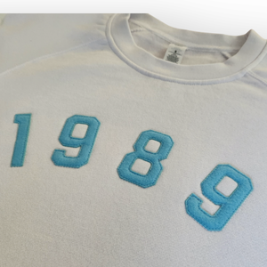 1989 Vintage Raglan Sweatshirt