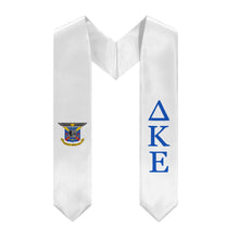 Load image into Gallery viewer, Delta Kappa Epsilon Graduation Stole With Crest - White &amp; Blue